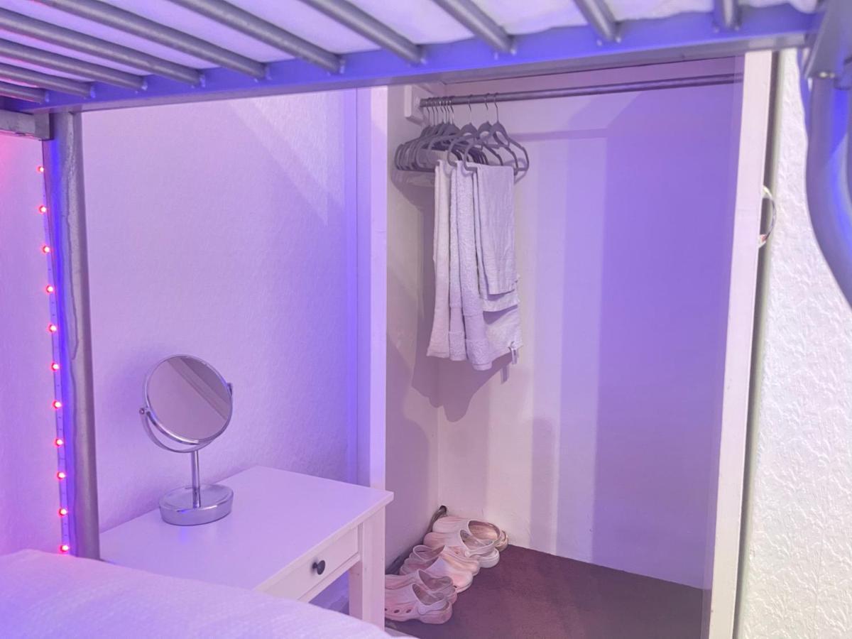 Room With Shared Kitchen Londra Esterno foto