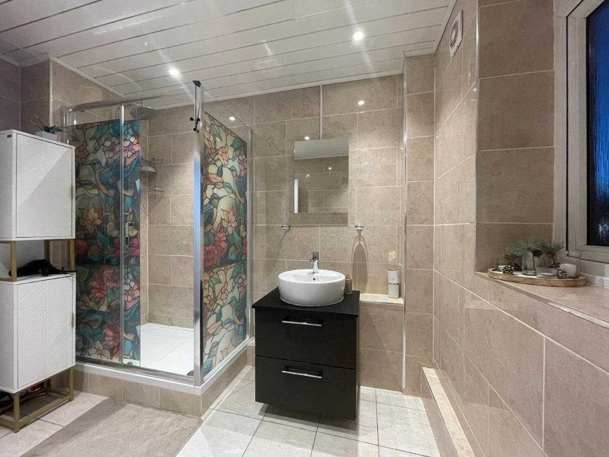 Room With Shared Kitchen Londra Esterno foto